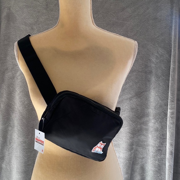 🦉 Brand New just released Crossbody bag 💥 - Picture 1 of 9